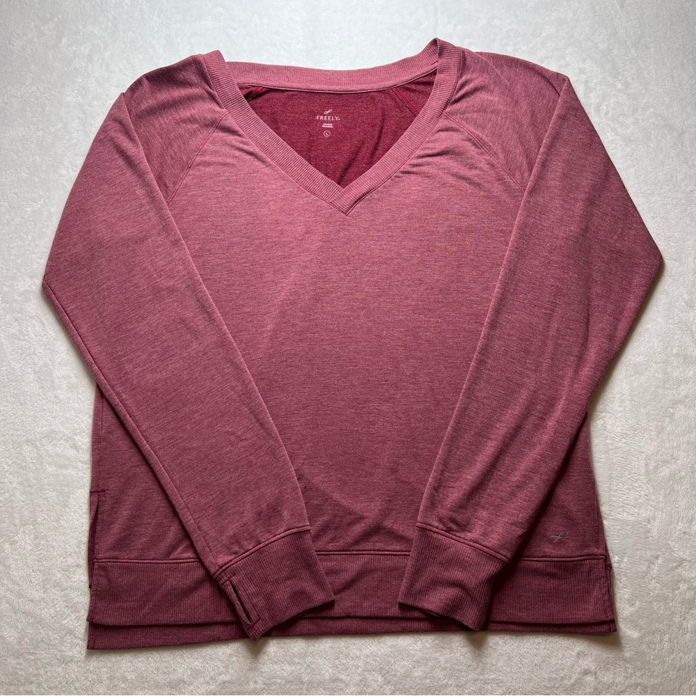 Freely Women’s Long Sleeve Pullover Sweatshirt Crew V-neck Thumb Hole Size Large